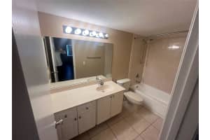 711 N Pine Island Rd 417, Plantation, FL 33324 - MLS#F10520005