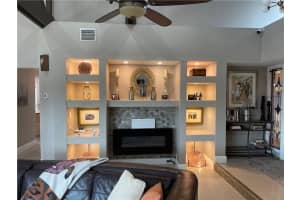 1237 SW 87th Ter, Plantation, FL 33324 Sold 10/23/25