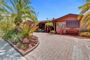 2116 NE 62nd St, Fort Lauderdale, FL 33308 - MLS#F10520020