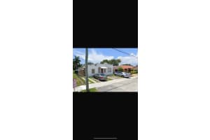 3500 Nw 14th Ter Miami, FL 33125 - Off Market