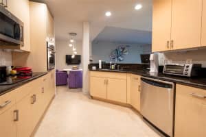 16102 Emerald Estates Drive, Weston, FL 33331 - MLS#F10520056