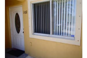 7820 NW 7th St 102, Pembroke Pines, FL 33024 Sold 09/30/25