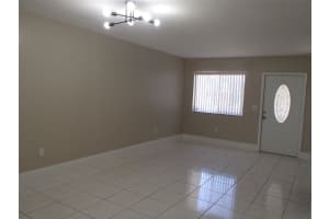 7820 NW 7th St 102, Pembroke Pines, FL 33024 - MLS#F10520070