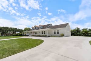 17000 SW 63 MANOR, Southwest Ranches, FL 33331 - MLS#F10520106