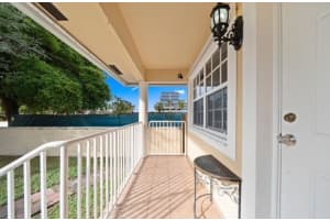 701 NE 6th St, Hallandale Beach, FL 33009 - MLS#F10520126