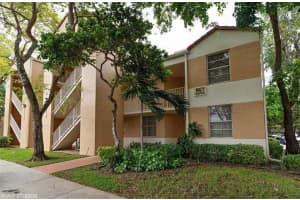 8242 NW 24th St 8242, Coral Springs, FL 33065 - MLS#F10520152