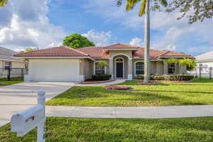 130 Pepper Tree Cres, Royal Palm Beach, FL 33411 Sold 10/03/25