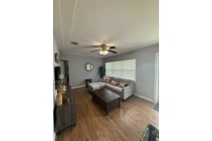 541 NE 58th Ct, Oakland Park, FL 33334 - MLS#F10520186