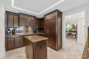 200 E Palmetto Park Rd 811, Boca Raton, FL 33432 - MLS#F10520225