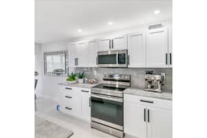 1350 SW 122nd Ave 415, Miami, FL 33184 - MLS#F10520241