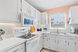1 Vista Gardens Trl 207, Vero Beach, FL 32962 - MLS#F10520279