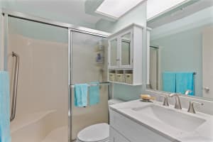 1 Vista Gardens Trl 207, Vero Beach, FL 32962 Sold 12/01/25