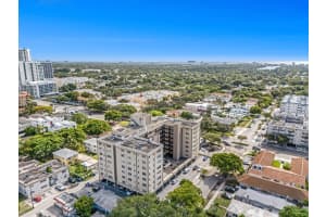 1811 Jefferson St 203, Hollywood, FL 33020 - MLS#F10520303