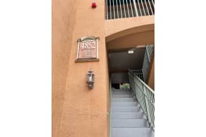 4852 N State Road 7 3204, Pompano Beach