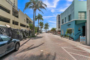 324 Indiana St, Hollywood, FL 33019 - MLS#F10520307