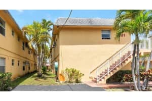 4061 N DIXIE HWY 1, Oakland Park, FL 33334 Sold 12/09/25