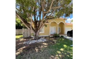 20810 Sw 86th Pl, Cutler Bay