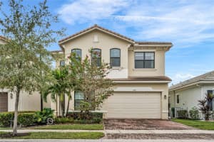 8870 NW 37th Dr, Coral Springs, FL 33065 - MLS#F10520364