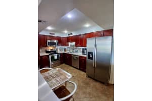 3507 Oaks Way 106, Pompano Beach, FL 33069 Sold 11/19/25