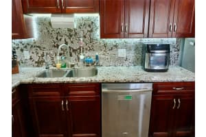 3507 Oaks Way 106, Pompano Beach, FL 33069 Sold 11/19/25