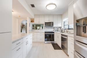 7675 Nw 79th Ave 215, Tamarac