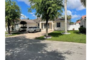 5374 SW 33rd Ave, Fort Lauderdale, FL 33312 - MLS#F10520418