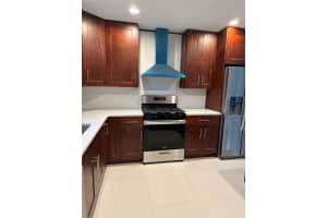 1330 NE 48th Ct, Oakland Park, FL 33334 - MLS#F10520422