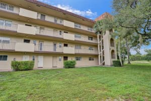 6260 S Falls Cir Dr 102, Lauderhill