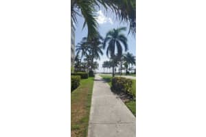 2049 SE 6th St, Deerfield Beach, FL 33441 - MLS#F10520444