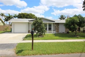 160 SW 127th Ave, Plantation, FL 33325 - MLS#F10520451