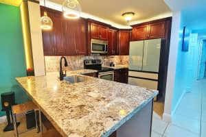 3007 N Oakland Forest Dr 107, Oakland Park 3007 N Oakland Forest Dr 107, Oakland Park