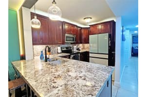 3007 N Oakland Forest Dr 107, Oakland Park, FL 33309 - MLS#F10520470