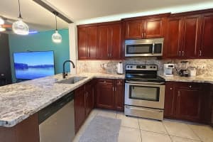 3007 N Oakland Forest Dr 107, Oakland Park, FL 33309 - MLS#F10520470