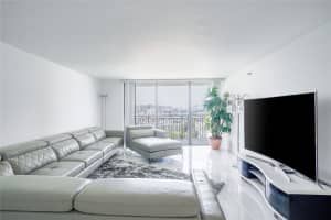 210 174 174 Street, Sunny Isles Beach, FL 33160 - MLS#F10520529