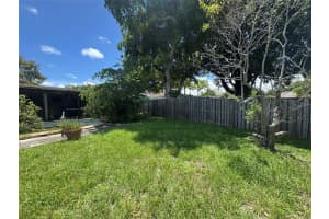 4801 Tyler St, Hollywood, FL 33021 - MLS#F10520534
