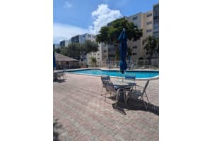 900 Ne 12th Ave 206, Hallandale Beach