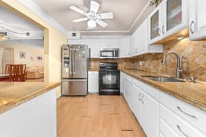 628 NW 13th St 11, Boca Raton, FL 33486 - MLS#F10520642