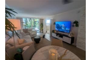 5300 Ne 24 Terr 114, Fort Lauderdale