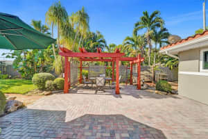 5562 Sw 1st Ct, Plantation