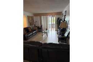 3710 Inverrary Dr 3T, Lauderhill, FL 33319 - MLS#F10520724