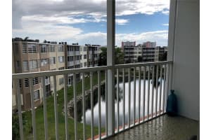 1700 Ne 191st Street 401, Miami, Fl 33179, Miami