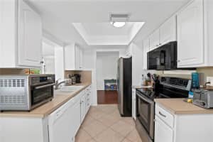 220 S Golf Blvd, Pompano Beach, FL 33064 - MLS#F10520758