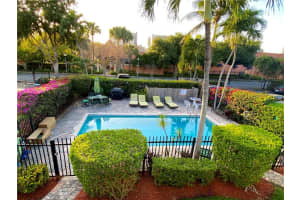 600 NE 7th Ave 11, Fort Lauderdale, FL 33304 - MLS#F10520785
