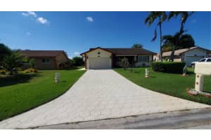 10407 NW 70th St, Tamarac, FL 33321 Sold 11/03/25