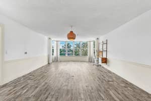 3051 NE 48th St 301, Fort Lauderdale, FL 33308 - MLS#F10520792