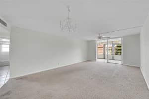 7210 Lake Circle Dr 401, Margate, FL 33063 - MLS#F10520801