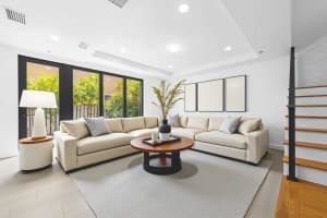 722 NE 15th Ave 2, Fort Lauderdale, FL 33304 - MLS#F10520810