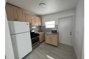 4040 NE 12th Ter, Pompano Beach, FL 33064 - MLS#F10520894