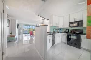 1660 NE 191st St 311-1, Miami, FL 33179 - MLS#F10520934