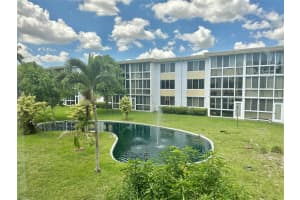 5985 Del Lago Circle, Sunrise, FL 33313 - MLS#F10520953